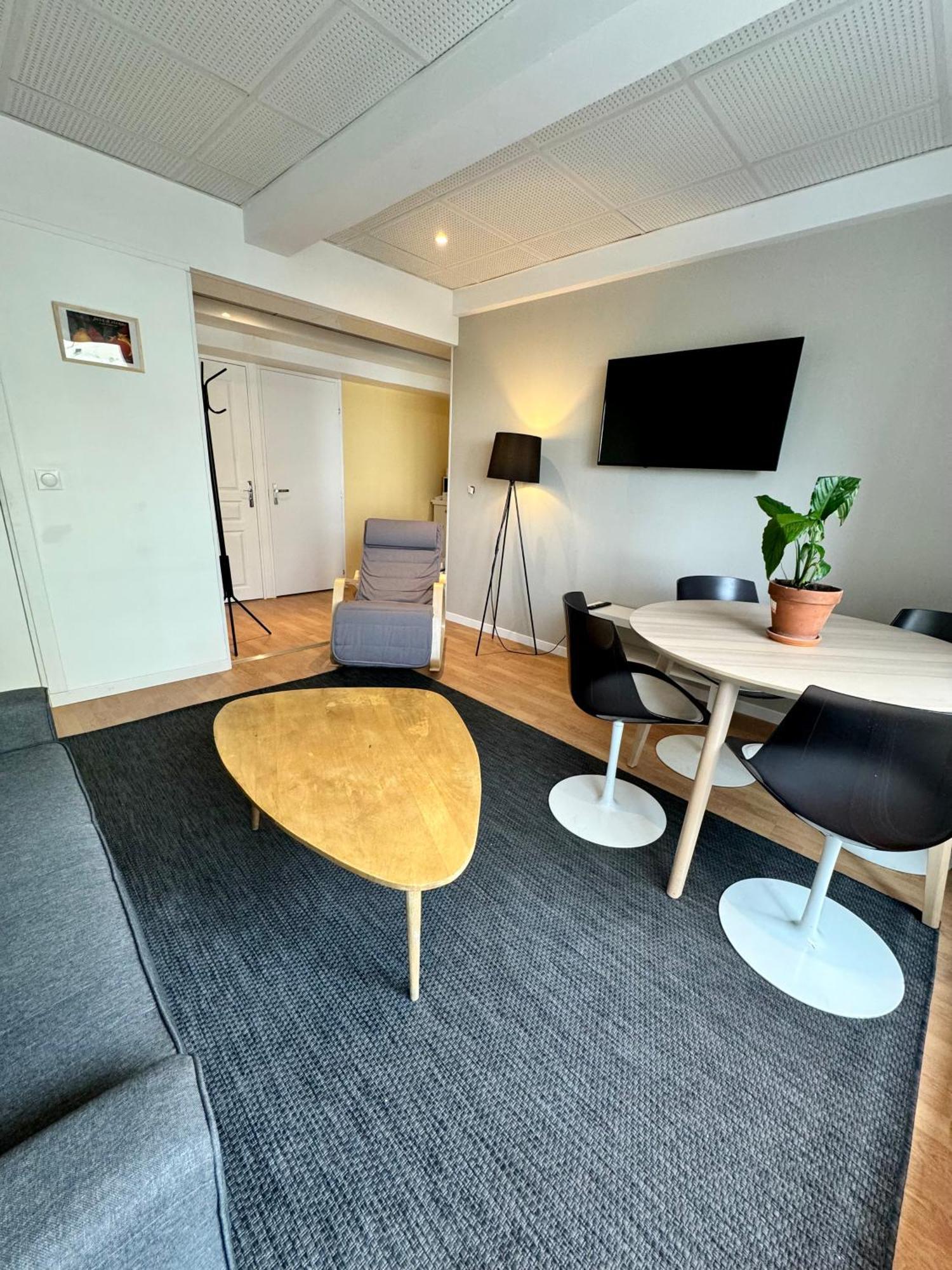 Appartement Lumineux Et Renove Pres De Montmartre "Amelie" Parigi Esterno foto